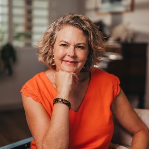 Martine Tennant