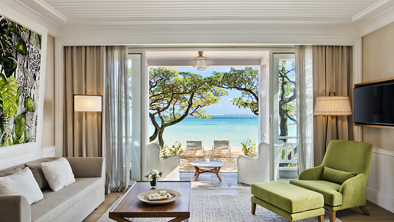 Séjour de villa ouvert sur la mer à Heritage Villas Valriche, île Maurice
